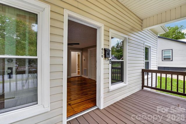410 Spruce Street SW, Lenoir, NC 28645