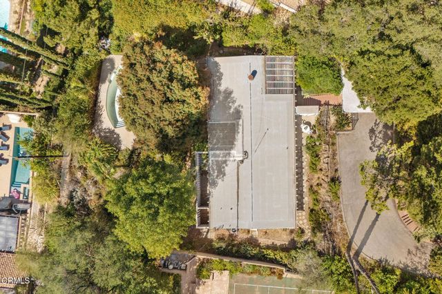 925 Monarch Drive, La Canada Flintridge, CA 91011