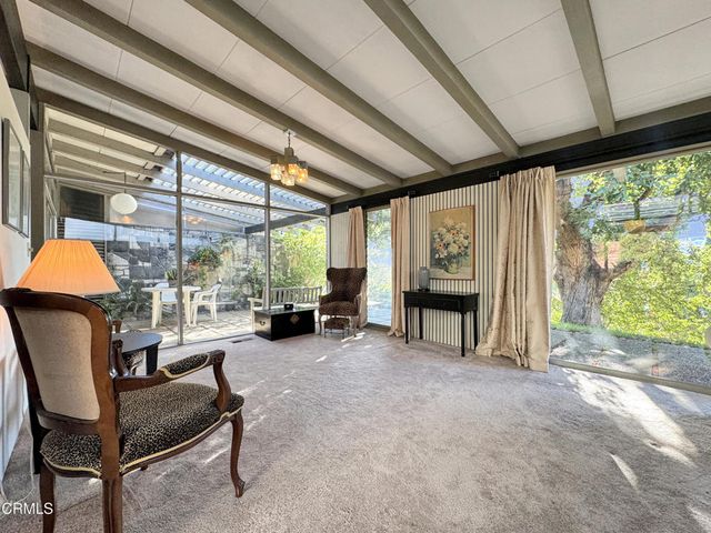 925 Monarch Drive, La Canada Flintridge, CA 91011