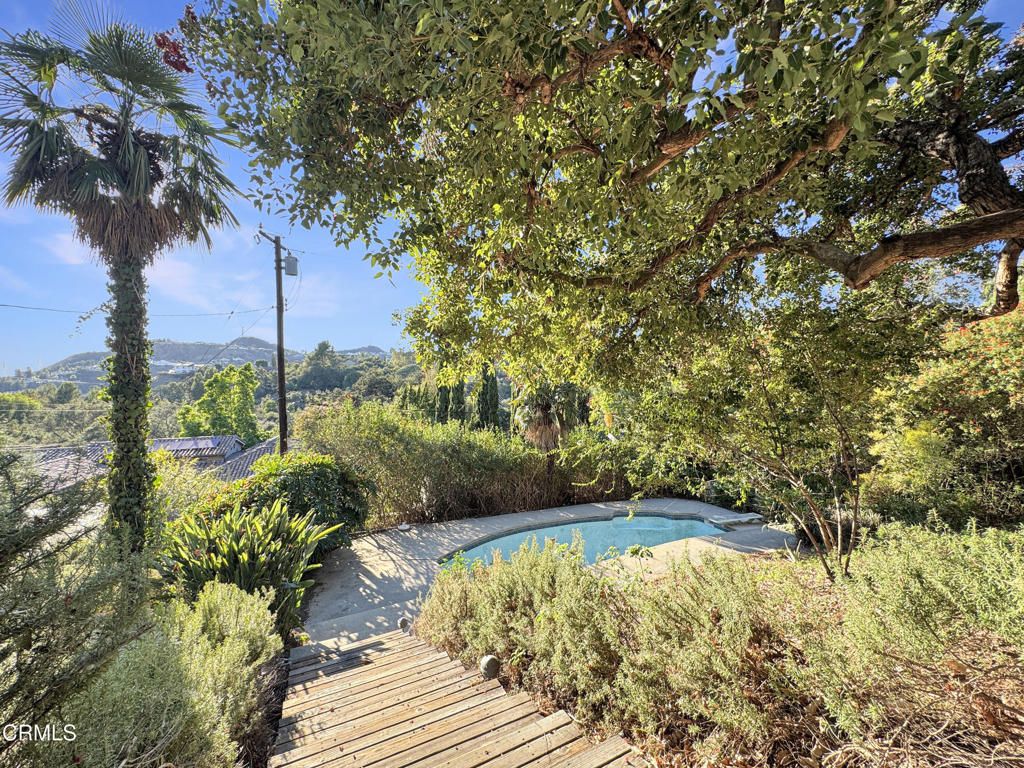 925 Monarch Drive, La Canada Flintridge, CA 91011 — photo 2