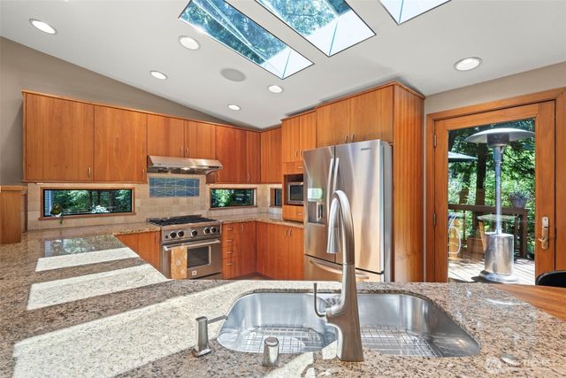 13301 NE 190th Place, Woodinville, WA 98072