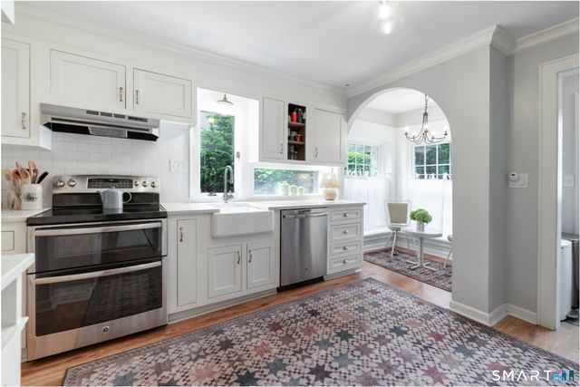 6 Bon Air Avenue, Stamford, CT 06907