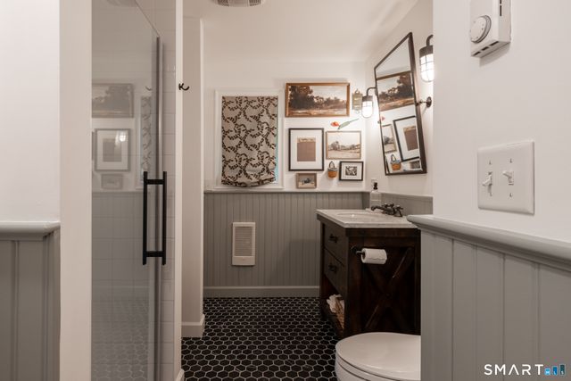 6 Bon Air Avenue, Stamford, CT 06907