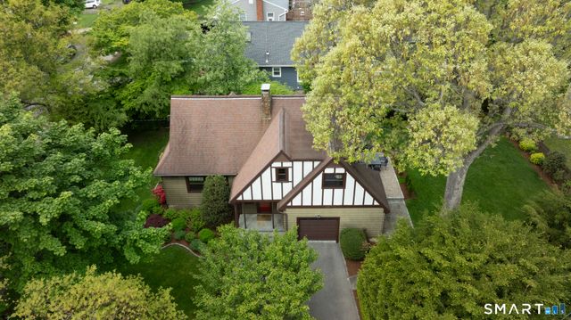 6 Bon Air Avenue, Stamford, CT 06907