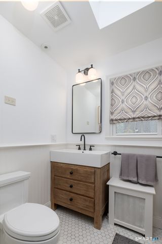 6 Bon Air Avenue, Stamford, CT 06907