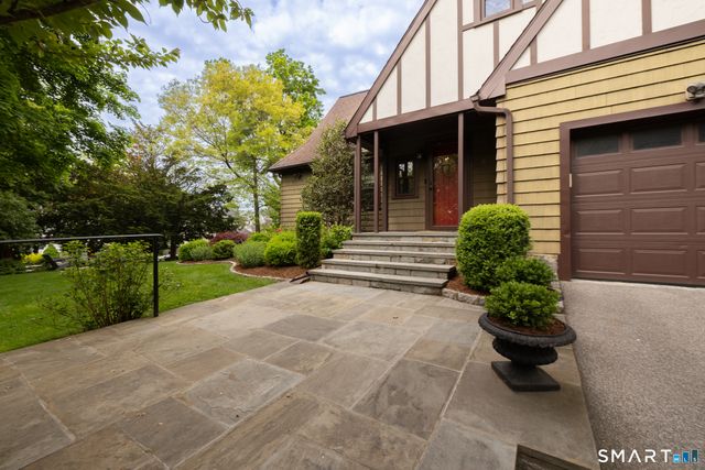 6 Bon Air Avenue, Stamford, CT 06907