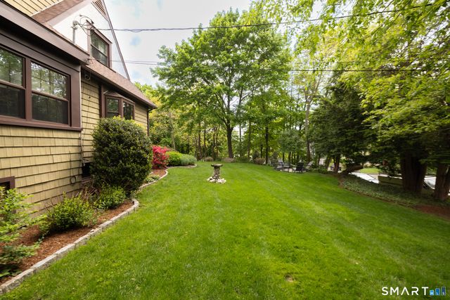 6 Bon Air Avenue, Stamford, CT 06907