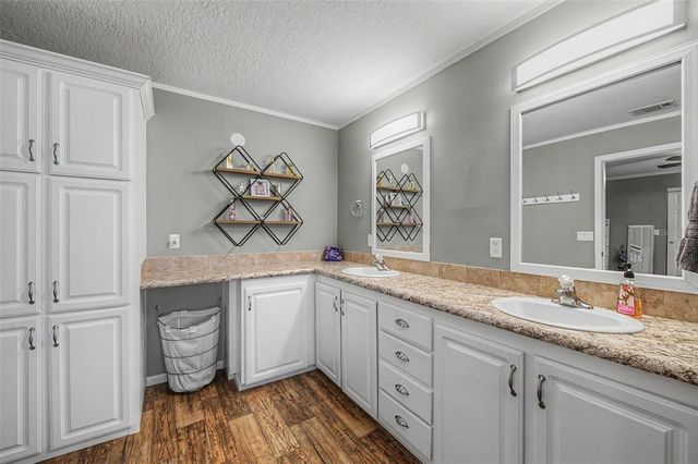 37200 NEUKOM AVENUE, Zephyrhills, FL 33541