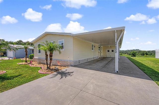 37200 NEUKOM AVENUE, Zephyrhills, FL 33541