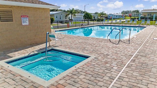 37200 NEUKOM AVENUE, Zephyrhills, FL 33541
