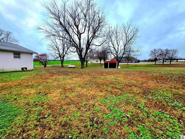 760 Highway 83, Mayfield, KY 42066