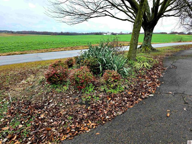 760 Highway 83, Mayfield, KY 42066