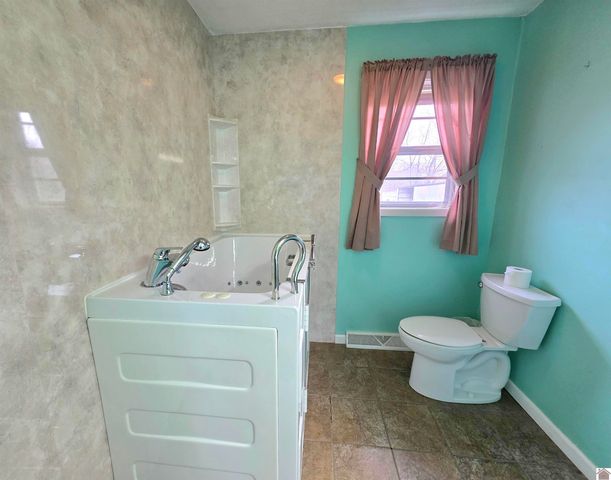 760 Highway 83, Mayfield, KY 42066