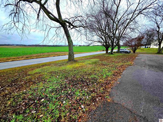 760 Highway 83, Mayfield, KY 42066