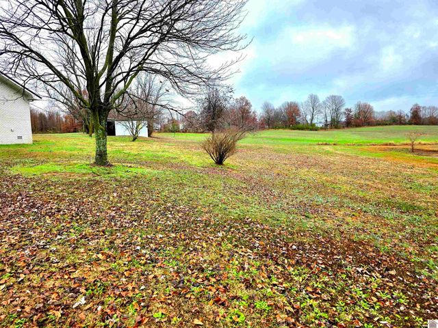 760 Highway 83, Mayfield, KY 42066