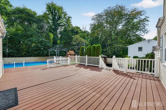 36 Sherwood Avenue, East Brunswick, NJ 08816