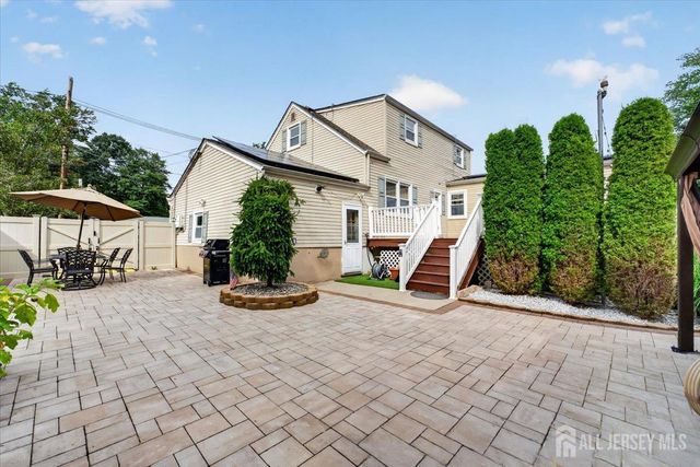 36 Sherwood Avenue, East Brunswick, NJ 08816