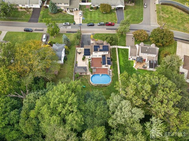 36 Sherwood Avenue, East Brunswick, NJ 08816