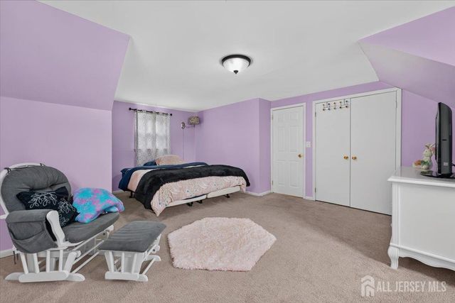 36 Sherwood Avenue, East Brunswick, NJ 08816