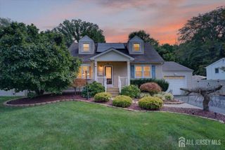 36 Sherwood Avenue, East Brunswick, NJ 08816