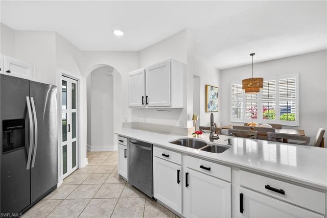 6867 Sterling Greens DR 101, Naples, FL 34104