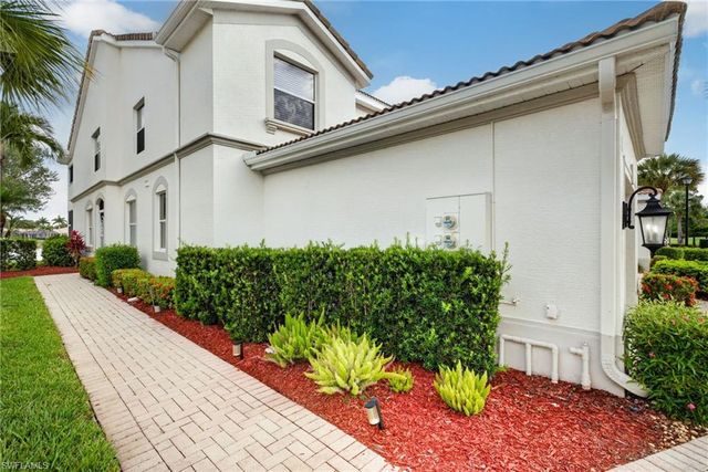 6867 Sterling Greens DR 101, Naples, FL 34104