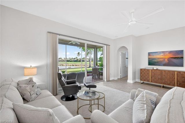 6867 Sterling Greens DR 101, Naples, FL 34104