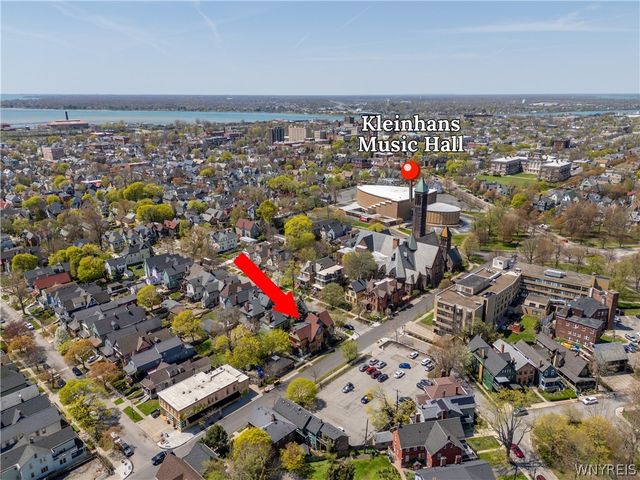 4 Saint Johns Place, Buffalo, NY 14201