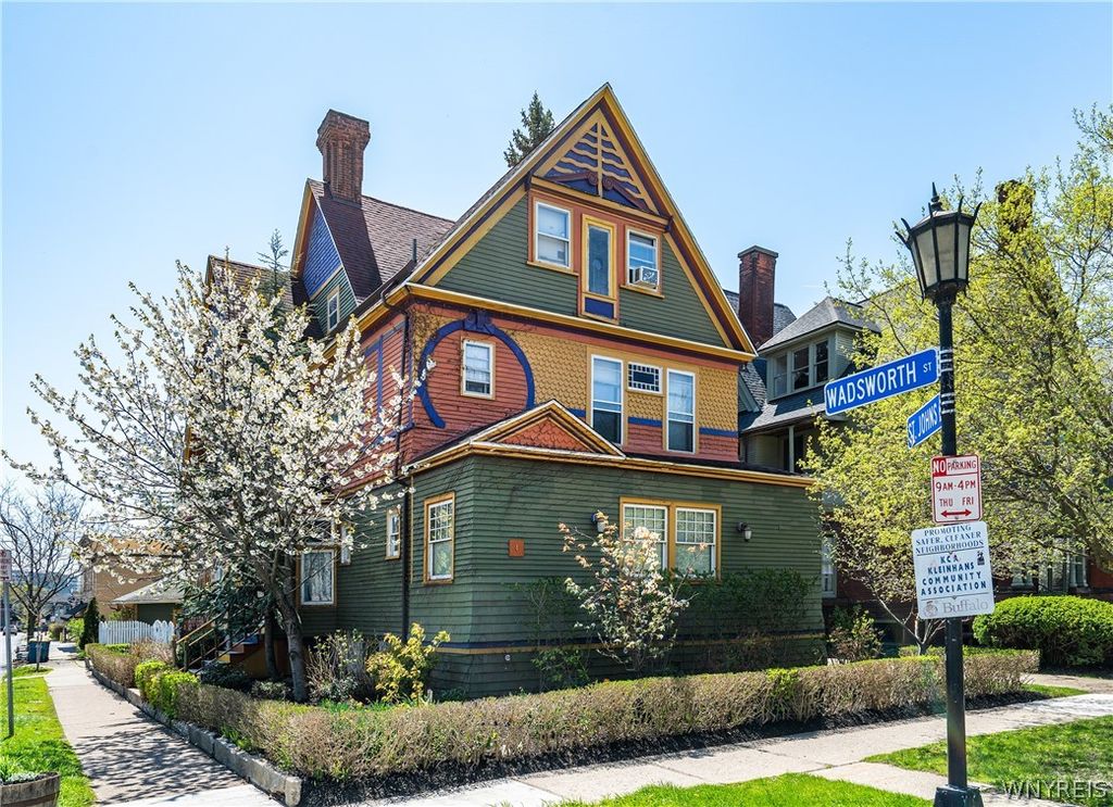4 Saint Johns Place, Buffalo, NY 14201