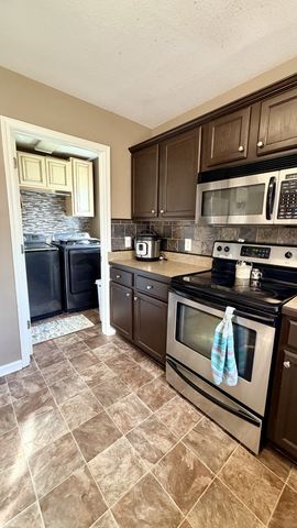 218 Foster Dr, White House, TN 37188