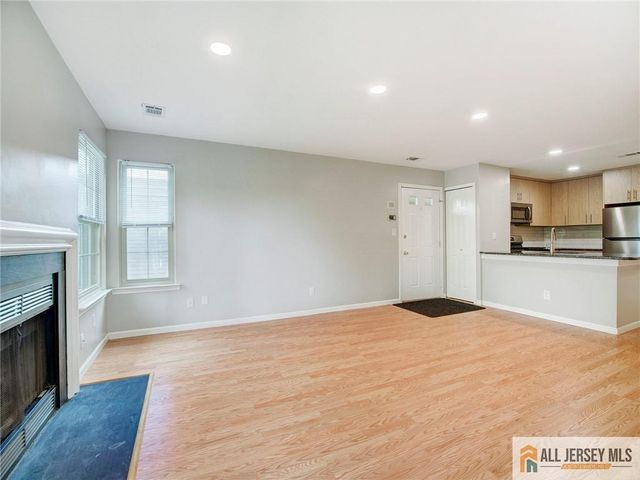 19 Lear Court, East Brunswick, NJ 08816