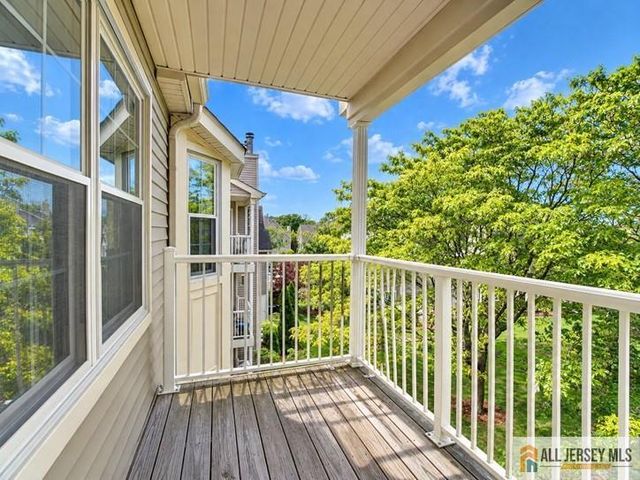 19 Lear Court, East Brunswick, NJ 08816
