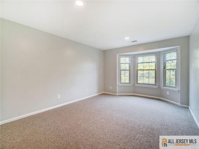 19 Lear Court, East Brunswick, NJ 08816