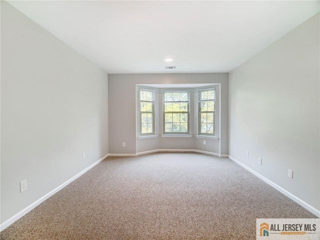 19 Lear Court, East Brunswick, NJ 08816