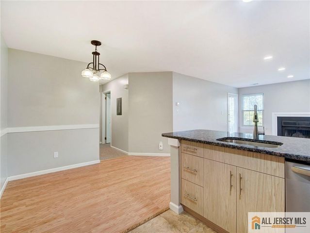 19 Lear Court, East Brunswick, NJ 08816