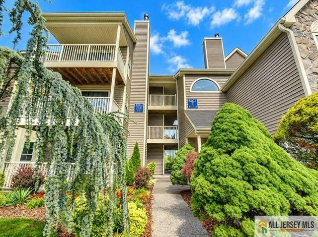 19 Lear Court, East Brunswick, NJ 08816