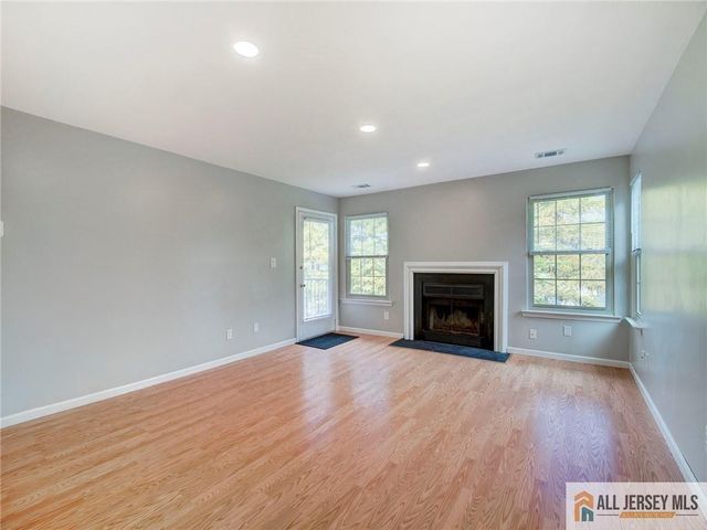 19 Lear Court, East Brunswick, NJ 08816