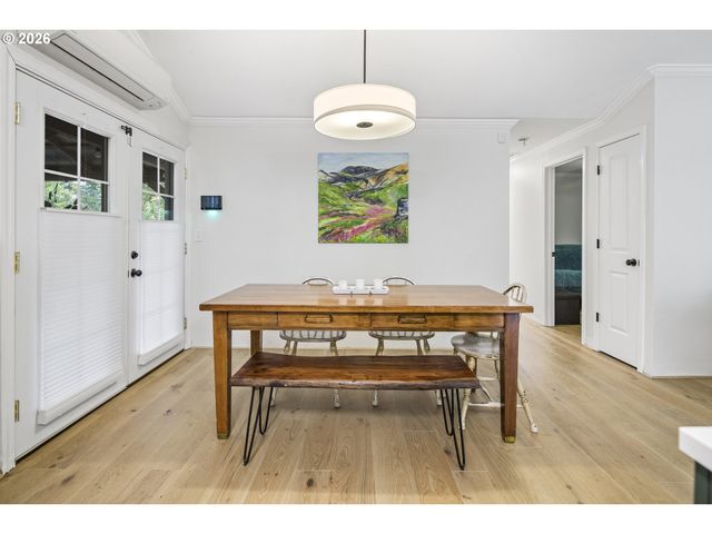 9624 Sw 52ND Ave, Portland, OR 97219