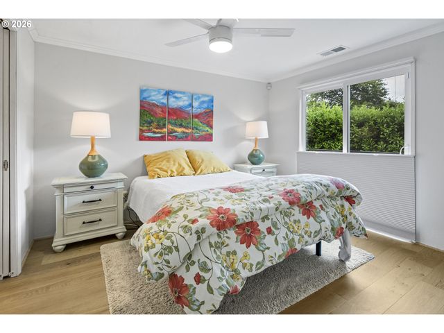 9624 Sw 52ND Ave, Portland, OR 97219