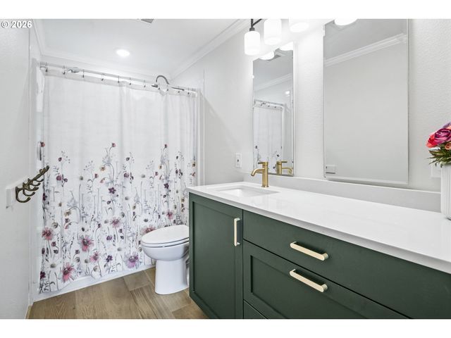 9624 Sw 52ND Ave, Portland, OR 97219