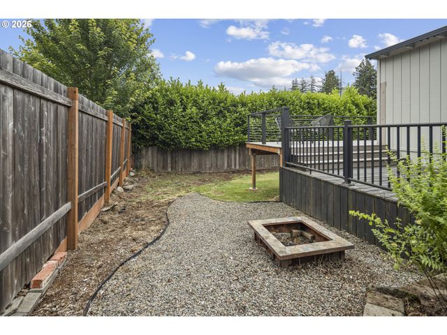 9624 Sw 52ND Ave, Portland, OR 97219