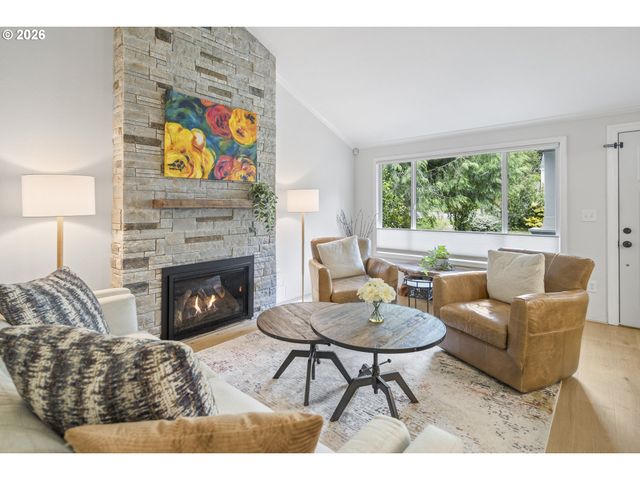 9624 Sw 52ND Ave, Portland, OR 97219