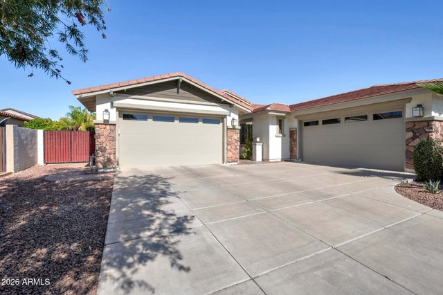 3380 S HOLGUIN Way, Chandler, AZ 85248