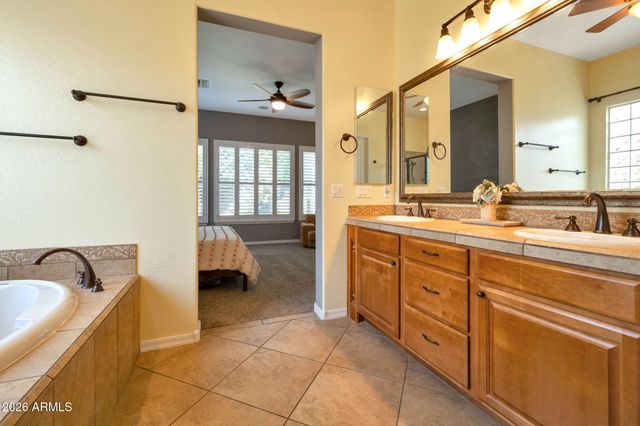 3380 S HOLGUIN Way, Chandler, AZ 85248