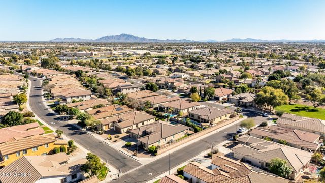 3380 S HOLGUIN Way, Chandler, AZ 85248