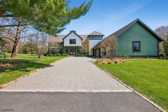 89 Mosle Rd, Peapack Gladstone Boro, NJ 07931