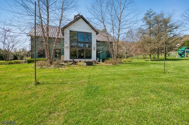 89 Mosle Rd, Peapack Gladstone Boro, NJ 07931