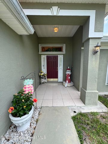 157 Lehigh Avenue SE, Palm Bay, FL 32909