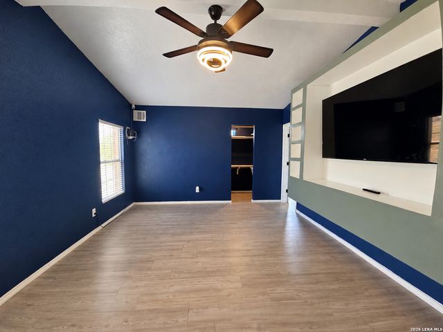 223 CR 6812, Natalia, TX 78059