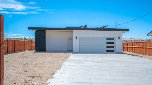 6586 Lupine, 29 Palms, CA 92277